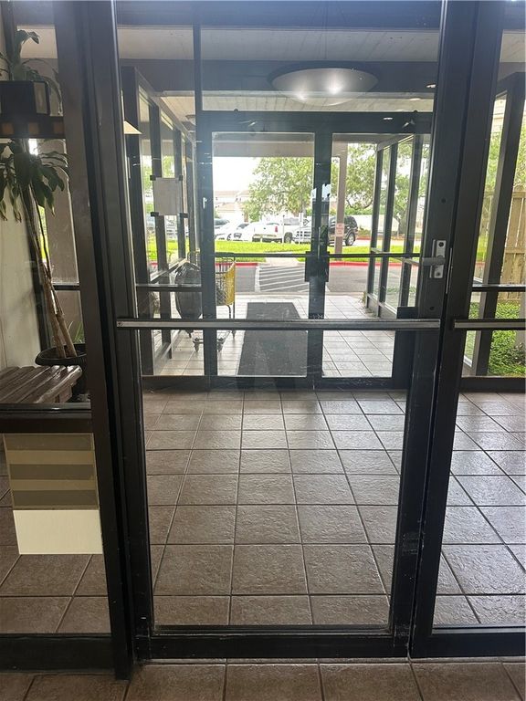 4600 Ocean Dr 403, Corpus Christi, TX 78412 — photo 3