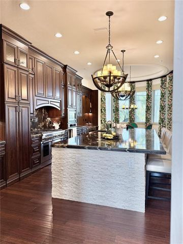 5890 JAMILA, Venice, FL 34293