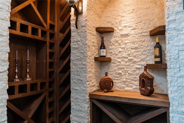 5890 JAMILA, Venice, FL 34293