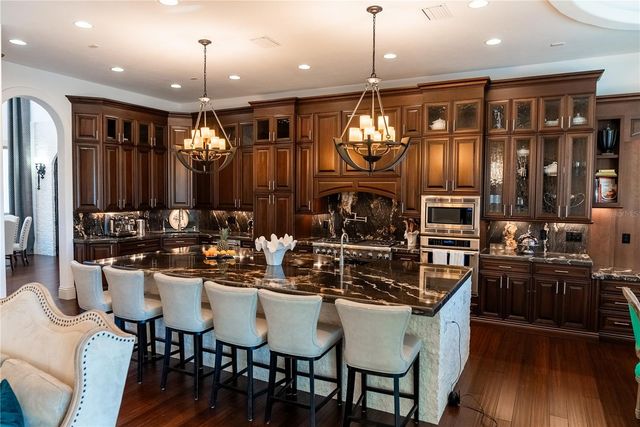 5890 JAMILA, Venice, FL 34293