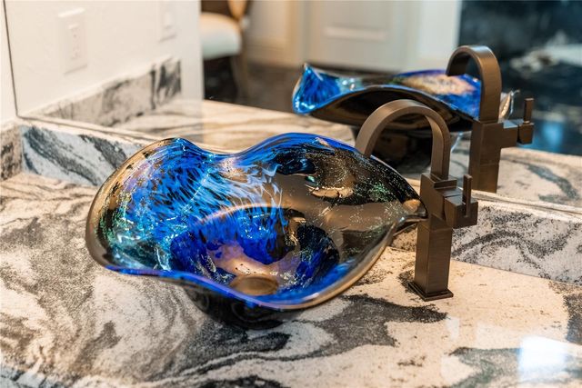 5890 JAMILA, Venice, FL 34293