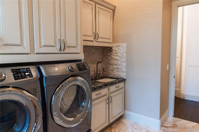 5890 JAMILA, Venice, FL 34293