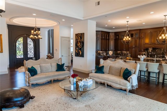 5890 JAMILA, Venice, FL 34293