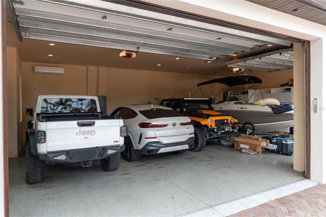 5890 JAMILA, Venice, FL 34293