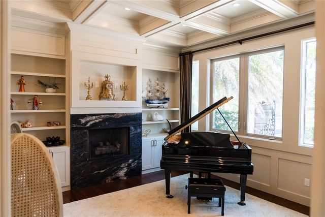 5890 JAMILA, Venice, FL 34293