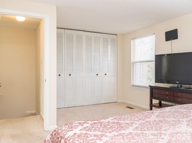 9718 Old Gate Drive, Matthews, NC 28105