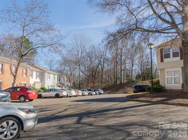 9718 Old Gate Drive, Matthews, NC 28105