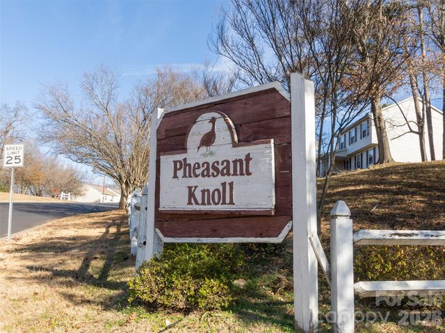 9718 Old Gate Drive, Matthews, NC 28105