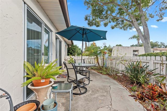 1318 MORELAND DRIVE 105, Clearwater, FL 33764