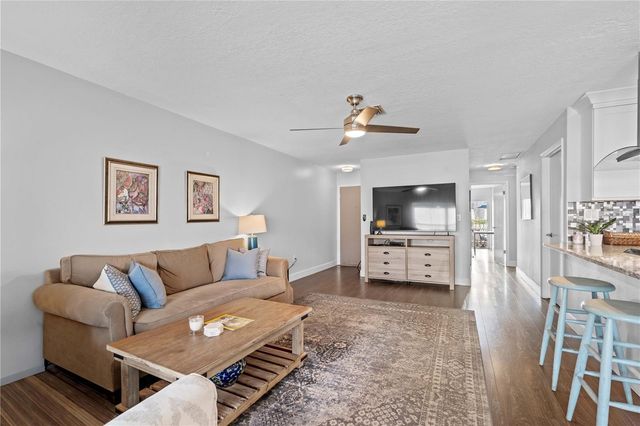 1318 MORELAND DRIVE 105, Clearwater, FL 33764