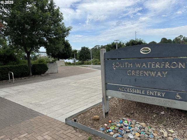 841 S GAINES St 333, Portland, OR 97239