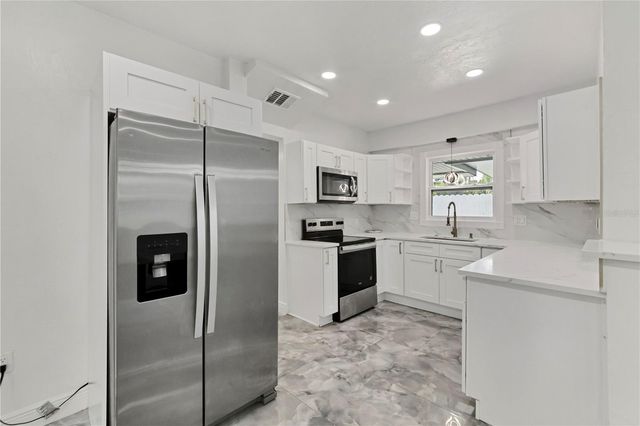 2839 OLYMPIC STREET, Sarasota, FL 34231