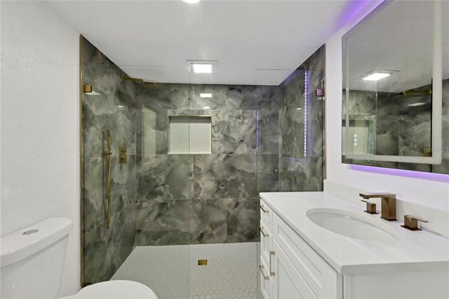 2839 OLYMPIC STREET, Sarasota, FL 34231