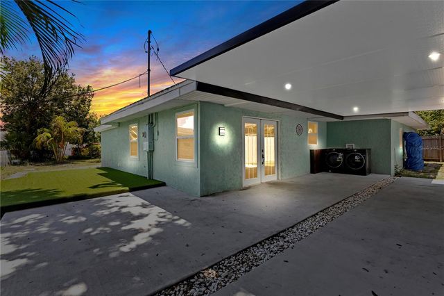 2839 OLYMPIC STREET, Sarasota, FL 34231