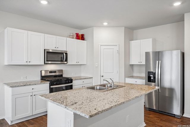 4550 BONTEBOK DR, Converse, TX 78109