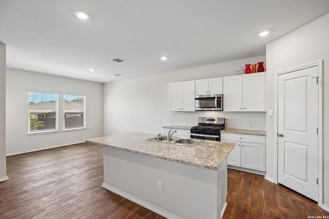 4550 BONTEBOK DR, Converse, TX 78109