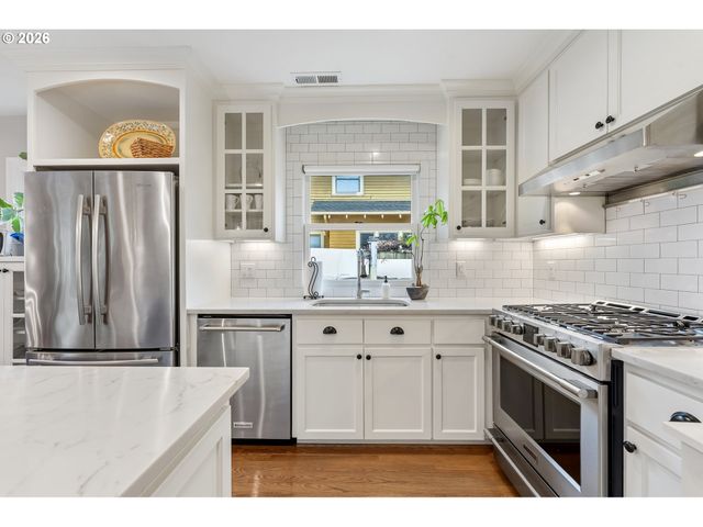 2722 Ne 9TH Ave, Portland, OR 97212