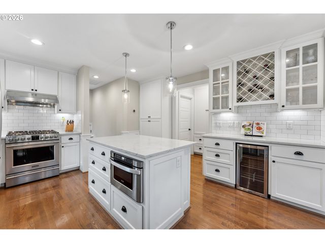 2722 Ne 9TH Ave, Portland, OR 97212