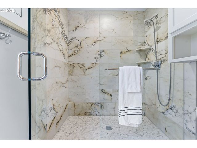 2722 Ne 9TH Ave, Portland, OR 97212