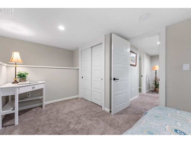 2722 Ne 9TH Ave, Portland, OR 97212