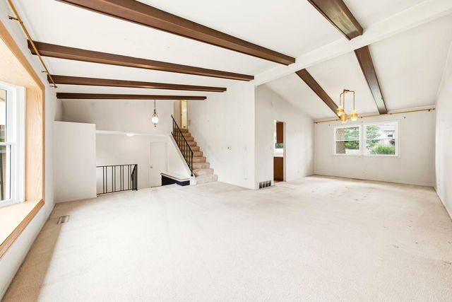 333 Beau Drive, Des Plaines, IL 60016