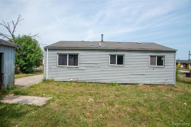 2045 Flamingo Drive, Mount Morris, MI 48458