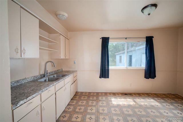 2045 Flamingo Drive, Mount Morris, MI 48458