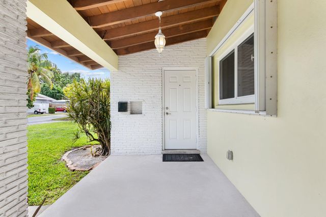 1209 NE 18th Avenue, Fort Lauderdale, FL 33304
