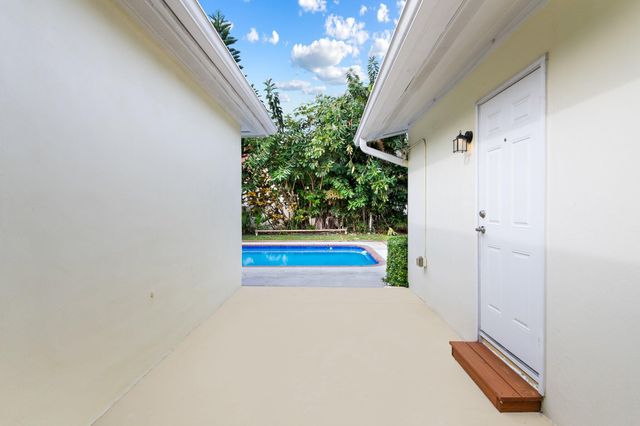 1209 NE 18th Avenue, Fort Lauderdale, FL 33304