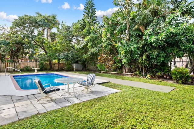 1209 NE 18th Avenue, Fort Lauderdale, FL 33304