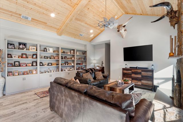 8291 State Highway 198, Mabank, TX 75156