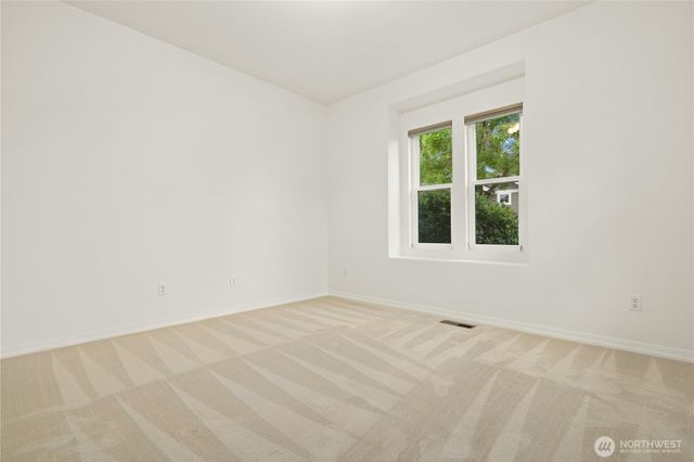 13443 Mahonia Place NE, Redmond, WA 98053