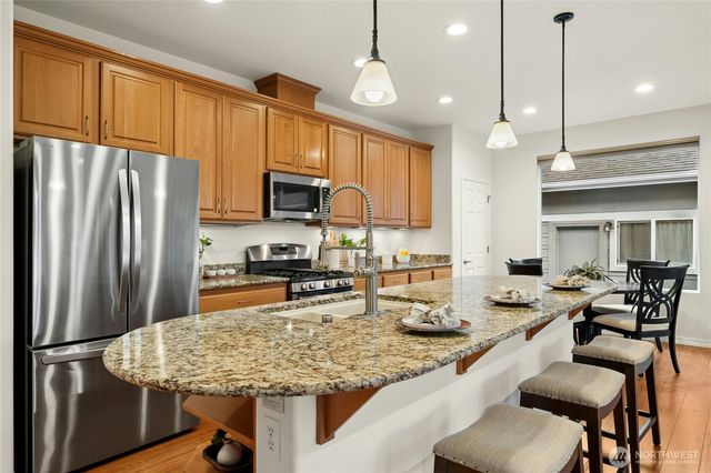 13443 Mahonia Place NE, Redmond, WA 98053