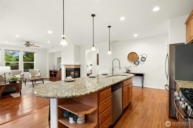 13443 Mahonia Place NE, Redmond, WA 98053