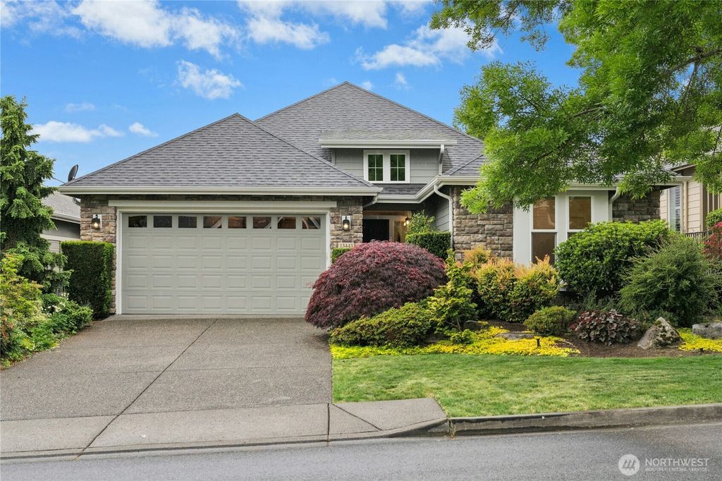 13443 Mahonia Place NE, Redmond, WA 98053