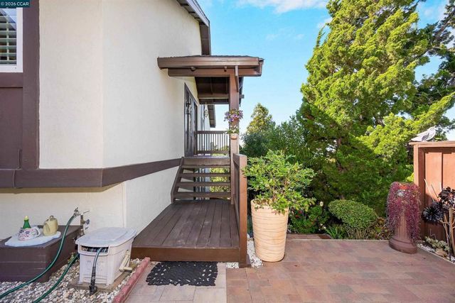 1310 Lewis Ln, Pinole, CA 94564