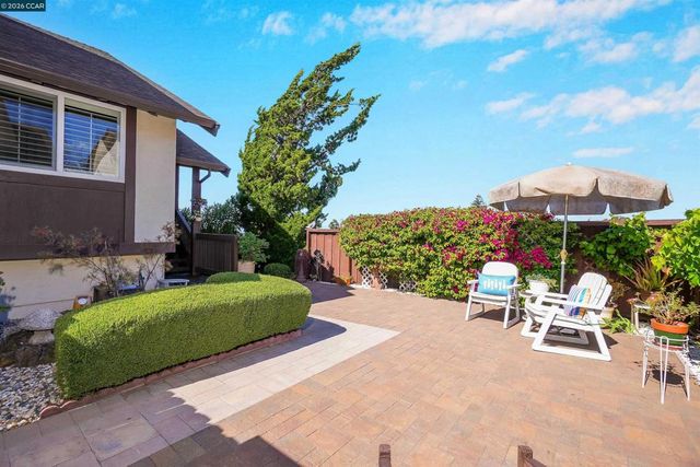 1310 Lewis Ln, Pinole, CA 94564