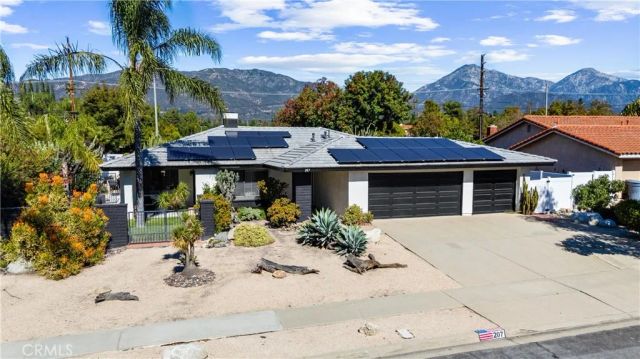 207 E Blue Mountain, Claremont, CA 91711