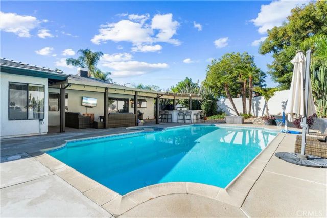 207 E Blue Mountain, Claremont, CA 91711