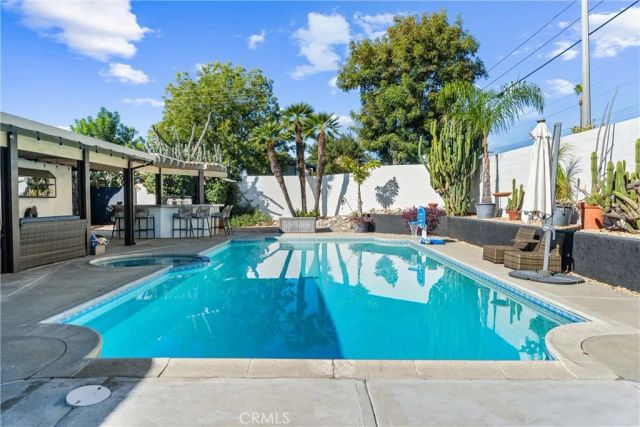 207 E Blue Mountain, Claremont, CA 91711