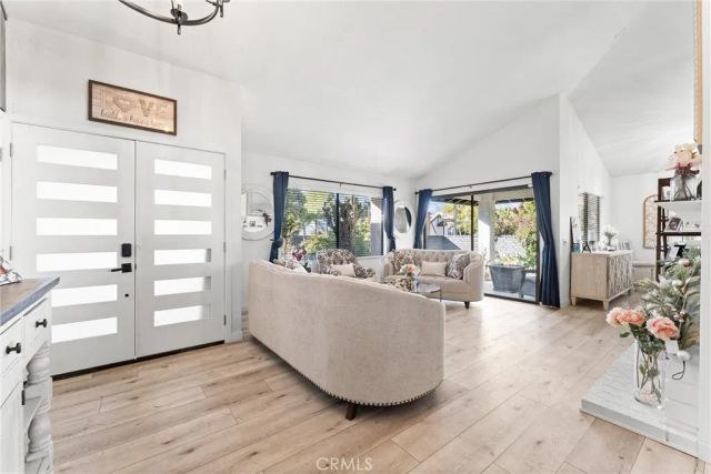 207 E Blue Mountain, Claremont, CA 91711