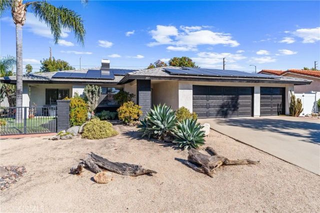 207 E Blue Mountain, Claremont, CA 91711