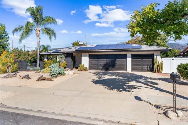 207 E Blue Mountain, Claremont, CA 91711