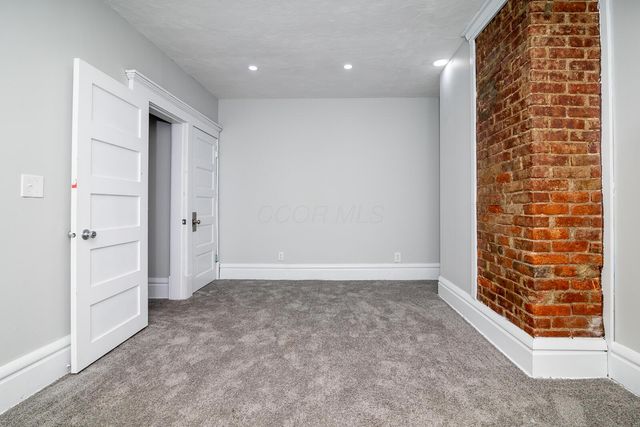 418 E 17th Avenue, Columbus, OH 43201
