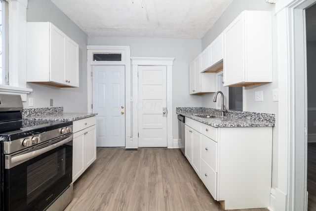 418 E 17th Avenue, Columbus, OH 43201