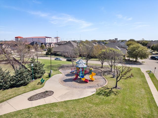 1124 Lake Cypress Lane, Little Elm, TX 75068