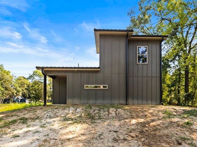 1301 E 9th Street, Mt Pleasant, TX 75455