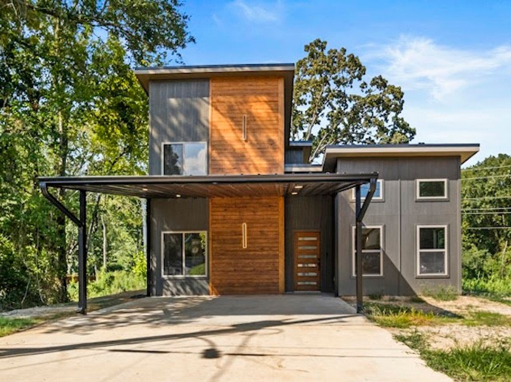 1301 E 9th Street, Mt Pleasant, TX 75455