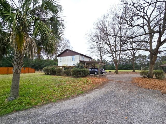 2370 Wedgefield Road, Sumter, SC 29154