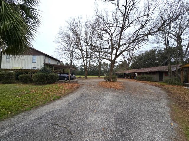 2370 Wedgefield Road, Sumter, SC 29154